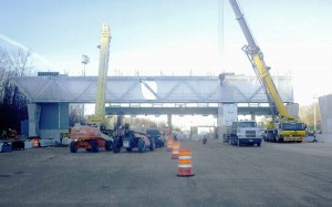 I-95 Toll Plaza building over the highway