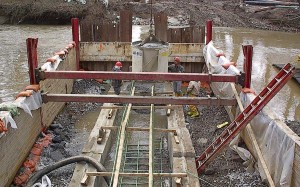 Emergency Sewer Repair in a Stream Crossing 